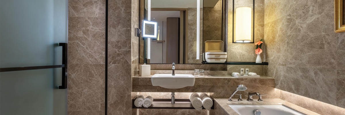 hotel-shower-room